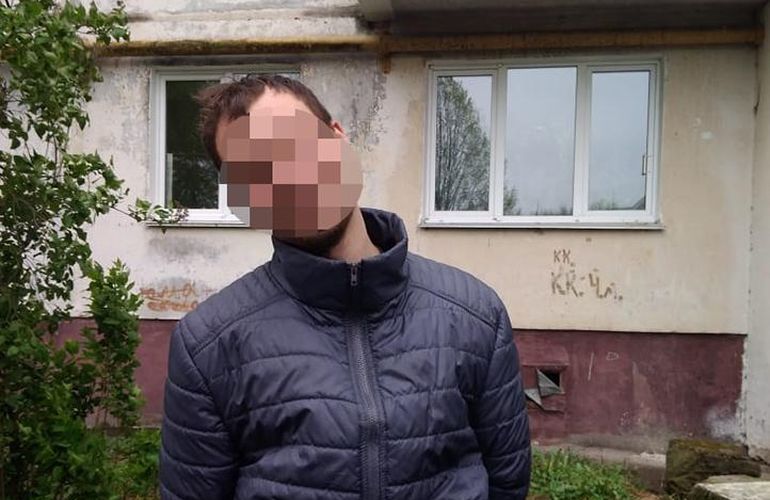 ЖЖ инфо: Пьяный мужчина «заминировал» многоэтажку в Житомире Пьяный мужчина «заминировал» многоэтажку в Житомире