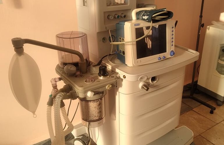 Житомирскую больницу оснастили современным аппаратом искусственной вентиляции легких
