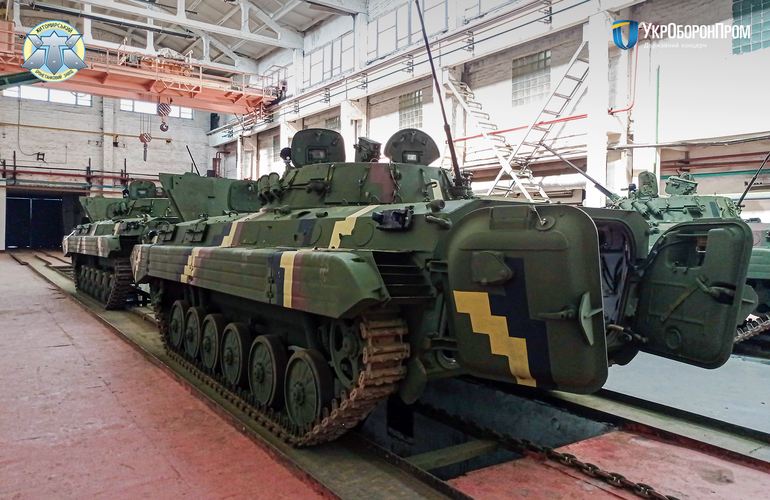 На заводе под Житомиром отремонтировали партию боевых машин пехоты. ФОТО